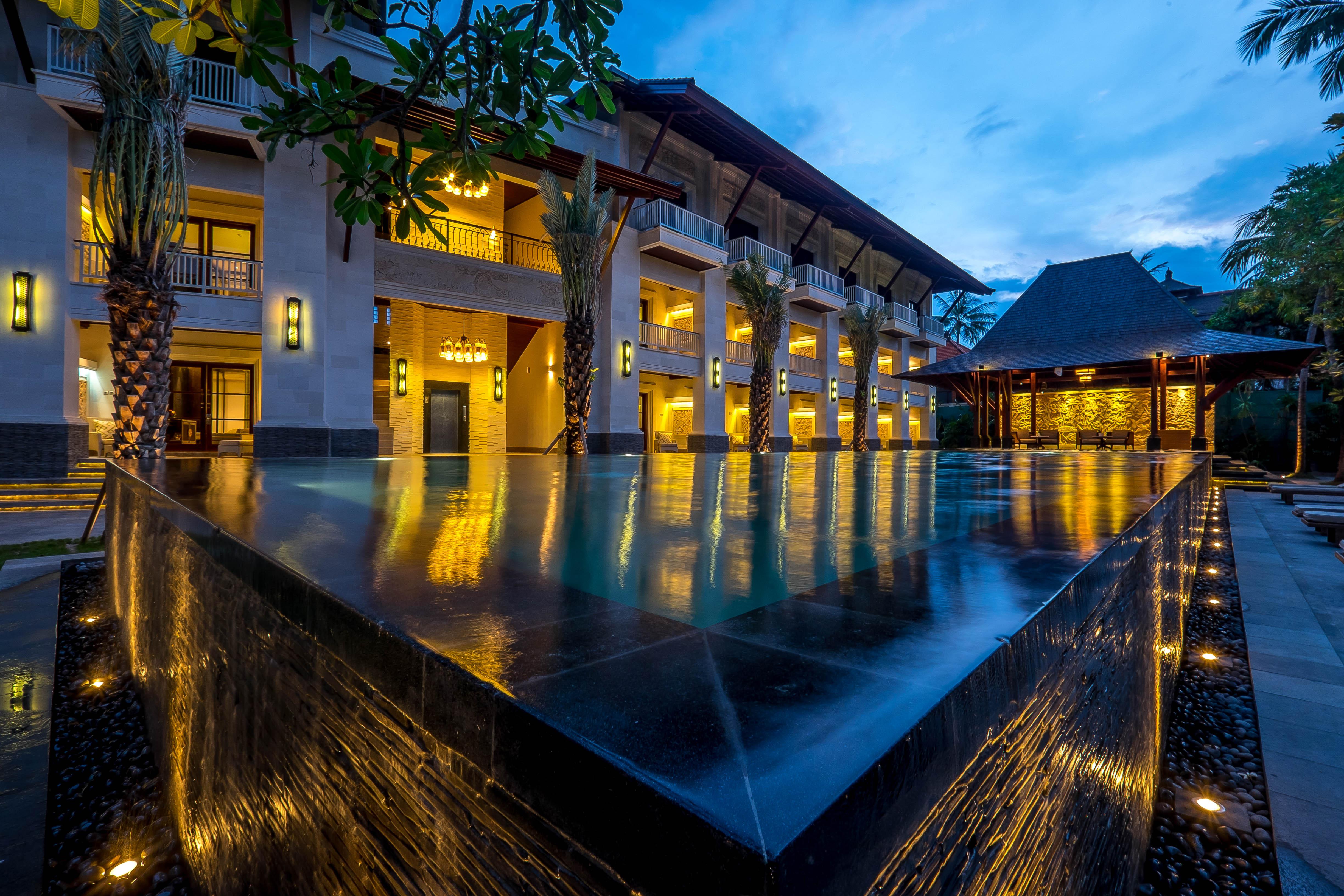 Puri Santrian Beach Resort And Spa Sanur Εξωτερικό φωτογραφία
