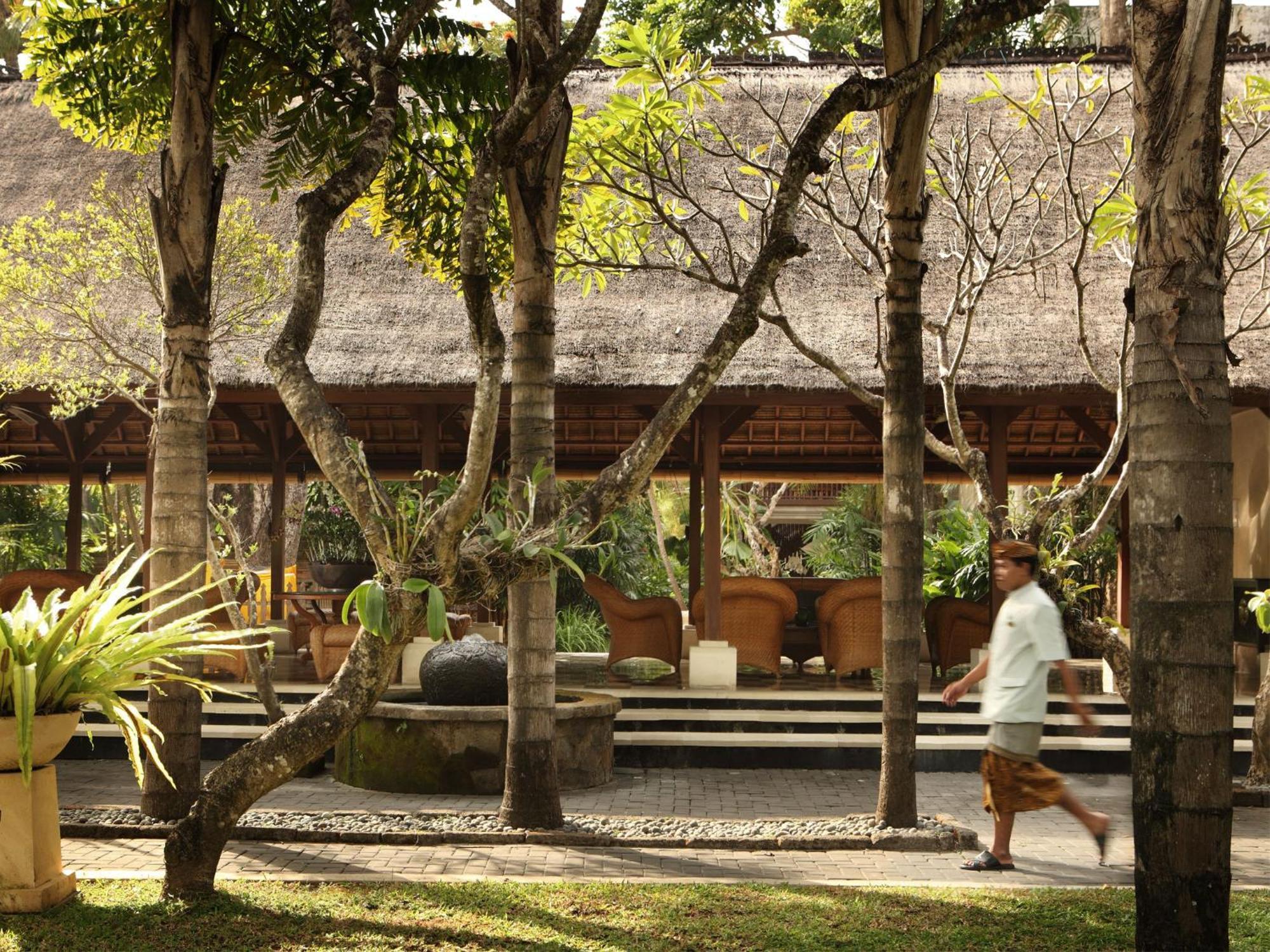 Puri Santrian Beach Resort And Spa Sanur Εξωτερικό φωτογραφία
