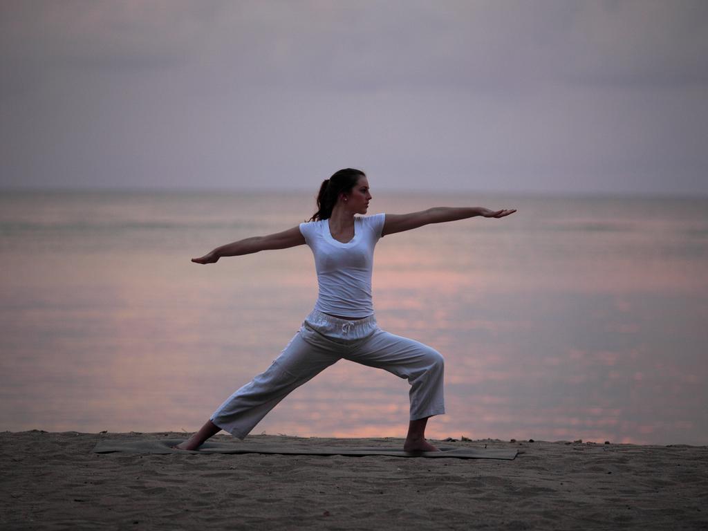 Puri Santrian Beach Resort And Spa Sanur Εξωτερικό φωτογραφία